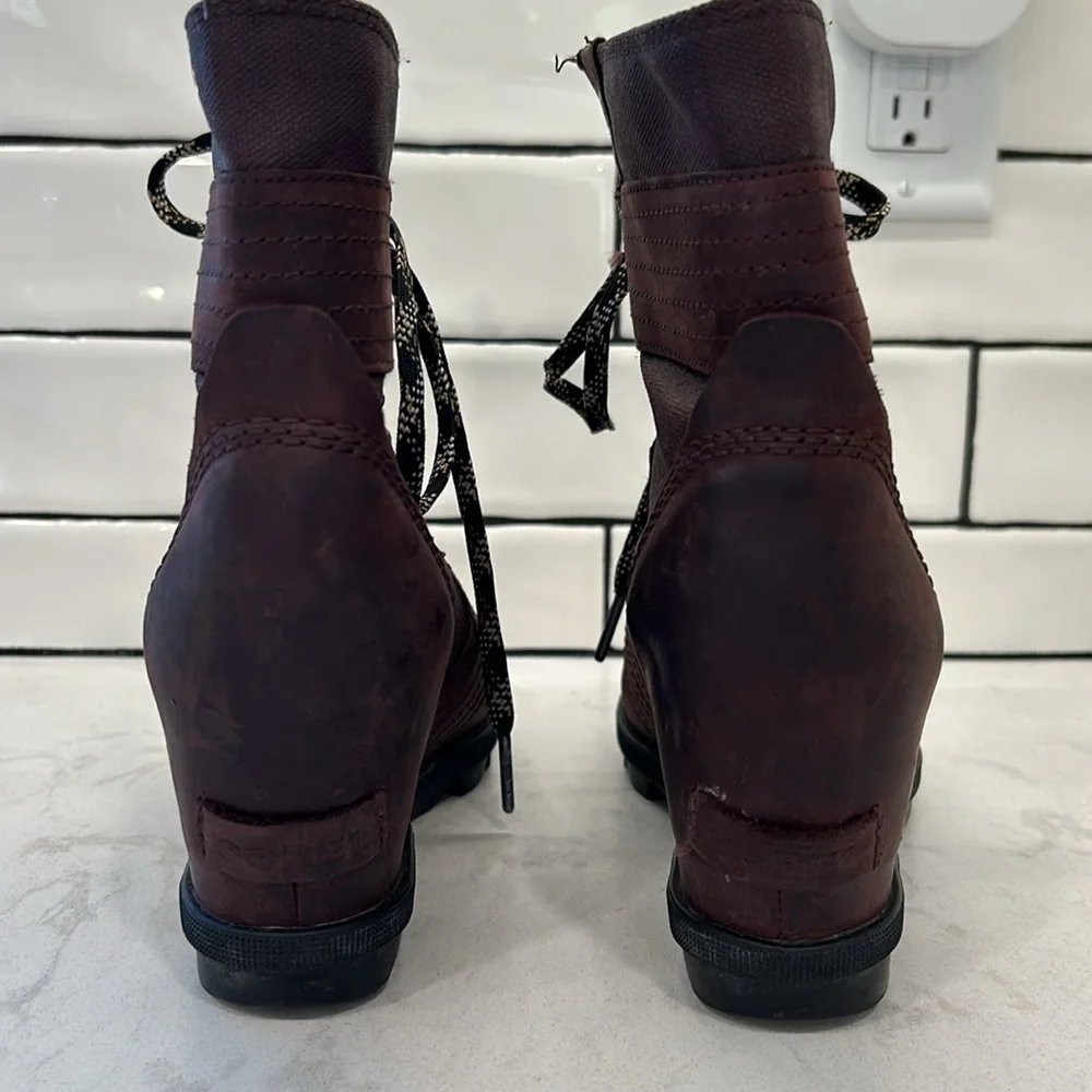 SOREL LEXIE™ Wedge Boot Burgundy Leather Lace Up Hi Top Chunky Size 8